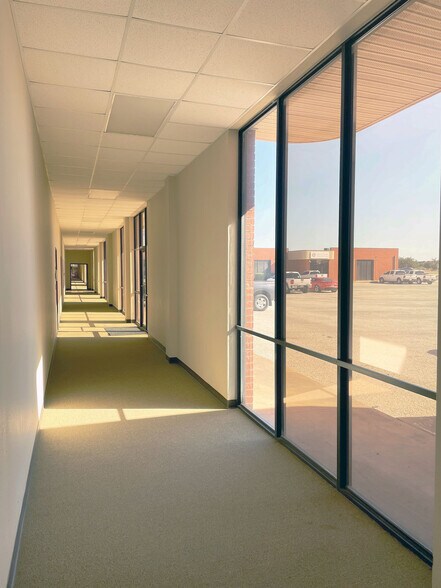 More Photos Of 162 Caddo Dr, Abilene Flex For Lease