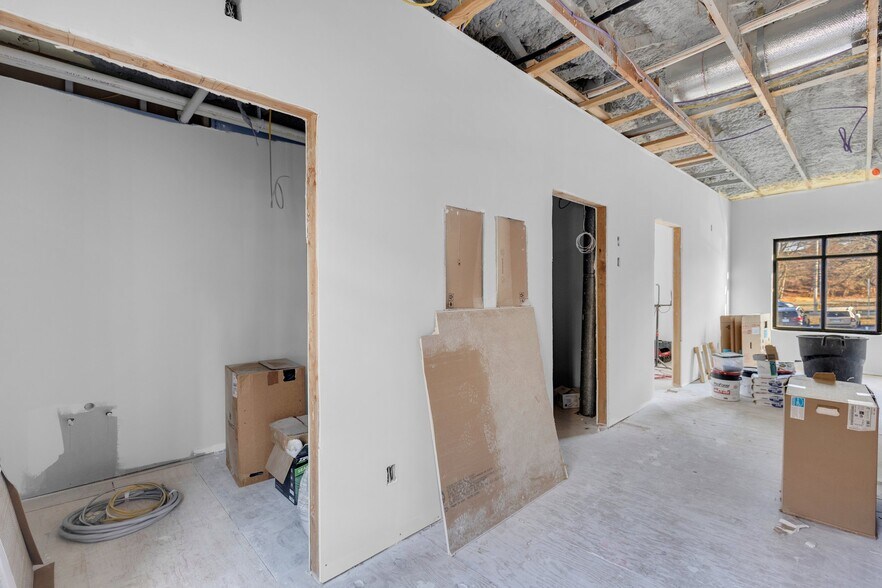 More Photos Of 737 Bridgeport Ave, Shelton Storefront For Lease