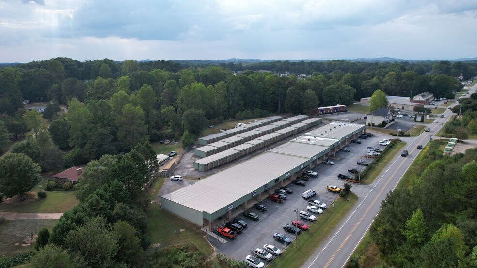 More Photos Of 838 Powdersville Rd, Easley General Retail For Lease