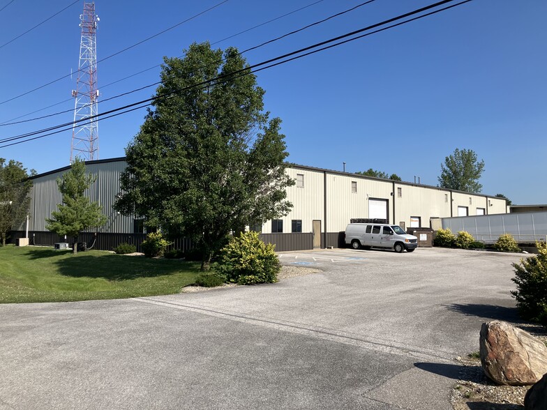More Photos Of 770 Andico Rd, Plainfield Warehouse For Lease