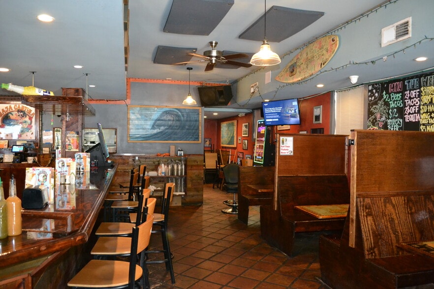 More Photos Of 204-206 23rd St, Virginia Beach Restaurant For Lease
