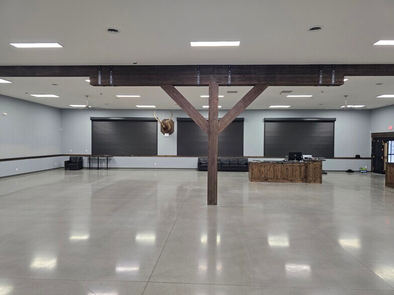 More Photos Of 870 N 2nd E, Rexburg General Retail For Lease