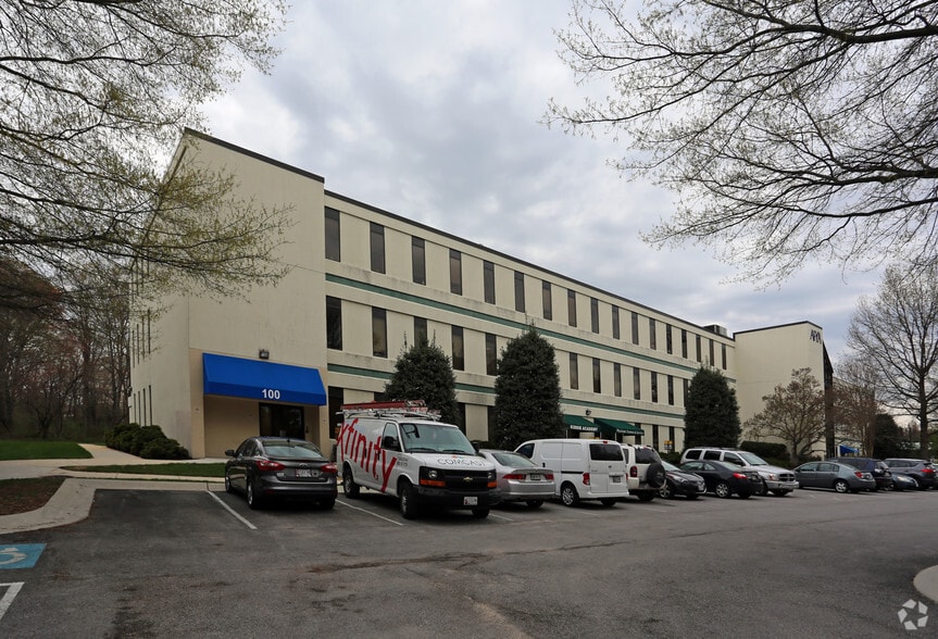 More Photos Of 8101 Sandy Spring Rd, Laurel Office For Lease