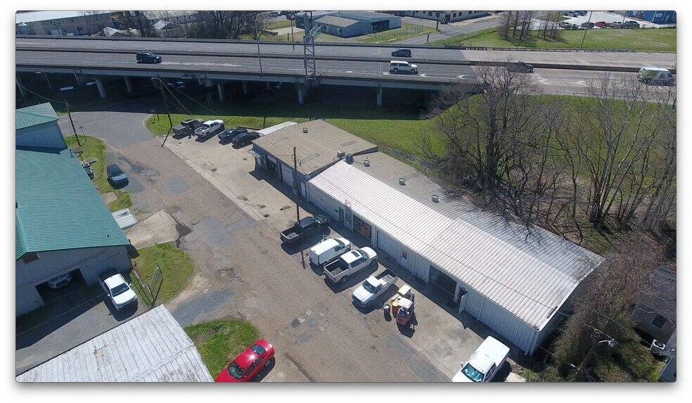 More Photos Of 103 N 8th St, West Monroe Warehouse For Sale