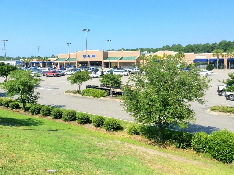 More Photos Of 1341-1401 N Lake Park Blvd, Carolina Beach Unknown For Lease