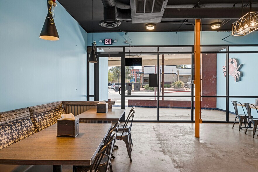 More Photos Of 16 W Pacific Ave, Henderson Storefront Retail Office For Lease