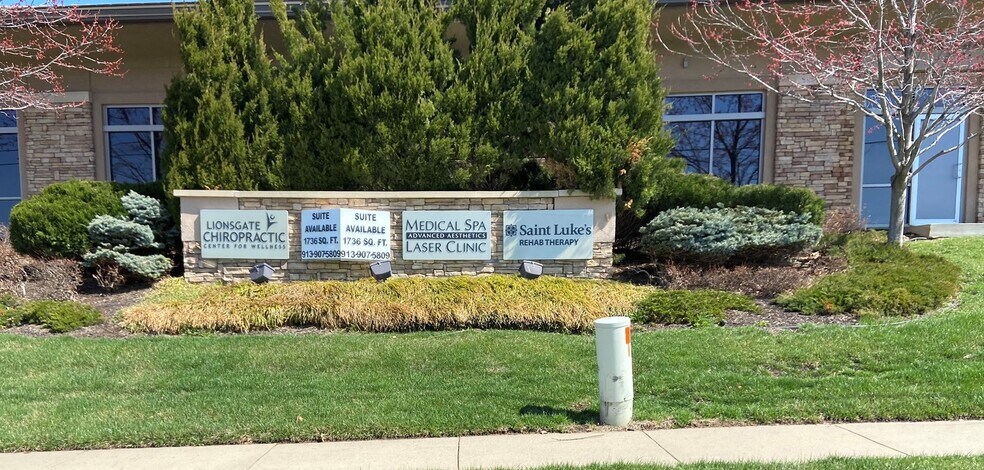 More Photos Of 14201-14215 Metcalf Ave, Overland Park Medical For Lease