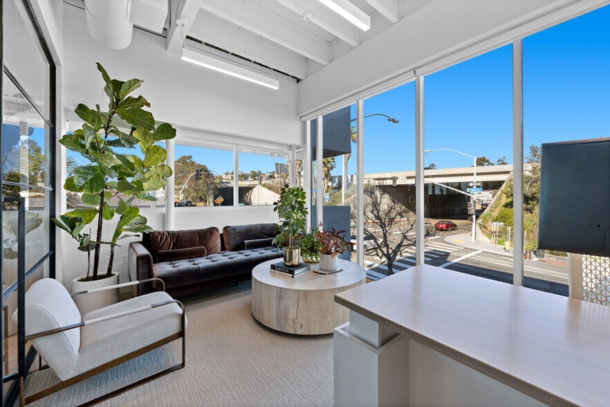 More Photos Of 909 W Laurel St, San Diego Office For Sale