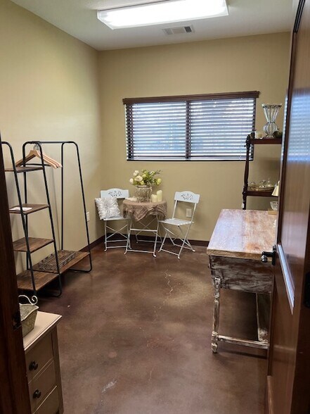 More Photos Of 612 State Highway 3, League City Freestanding For Sale