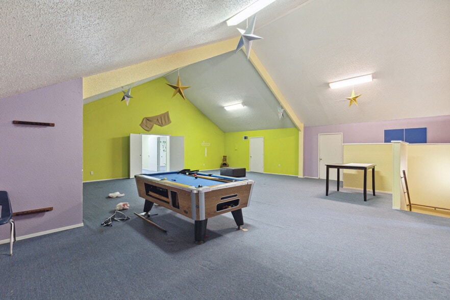 More Photos Of 1919 S Collins St, Arlington Religious Facility For Sale