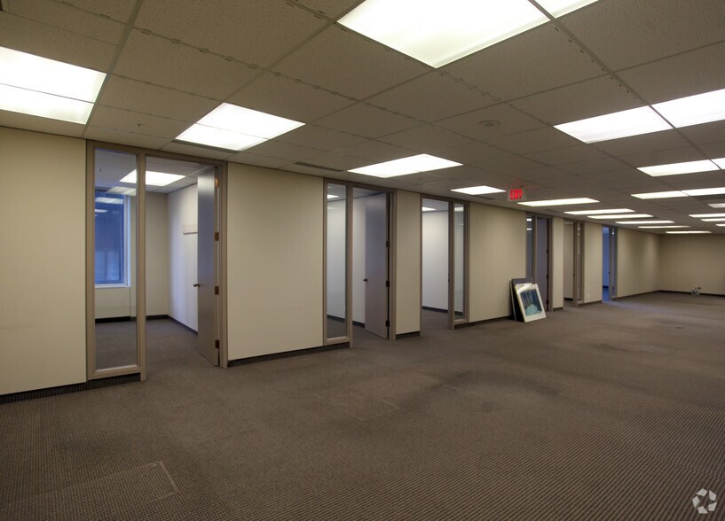 More Photos Of 120 Adelaide St W, Toronto Office For Lease