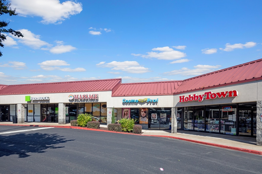 More Photos Of 4125 Buford Dr, Buford Unknown For Lease