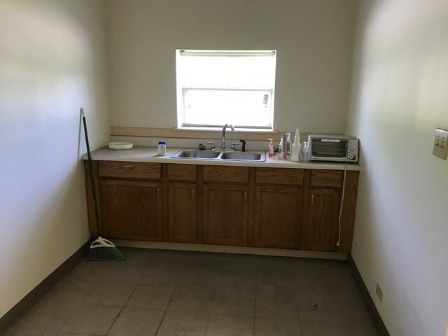 More Photos Of 3609 Lower Wetumpka Rd, Montgomery Warehouse For Sale