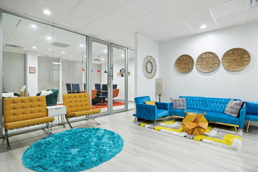 More Photos Of 12727 Featherwood Dr, Houston Office For Lease