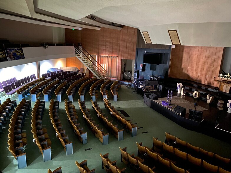 More Photos Of 275 N Main St, Manteca Religious Facility For Lease