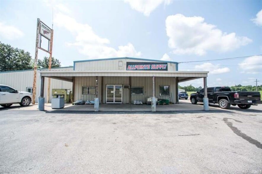 Primary Photo Of 7362 Russell Dr, Bicknell General Retail For Sale