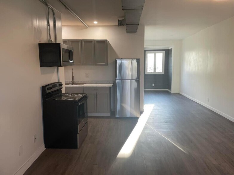 More Photos Of 745 Main St, Wheeling Apartments For Sale