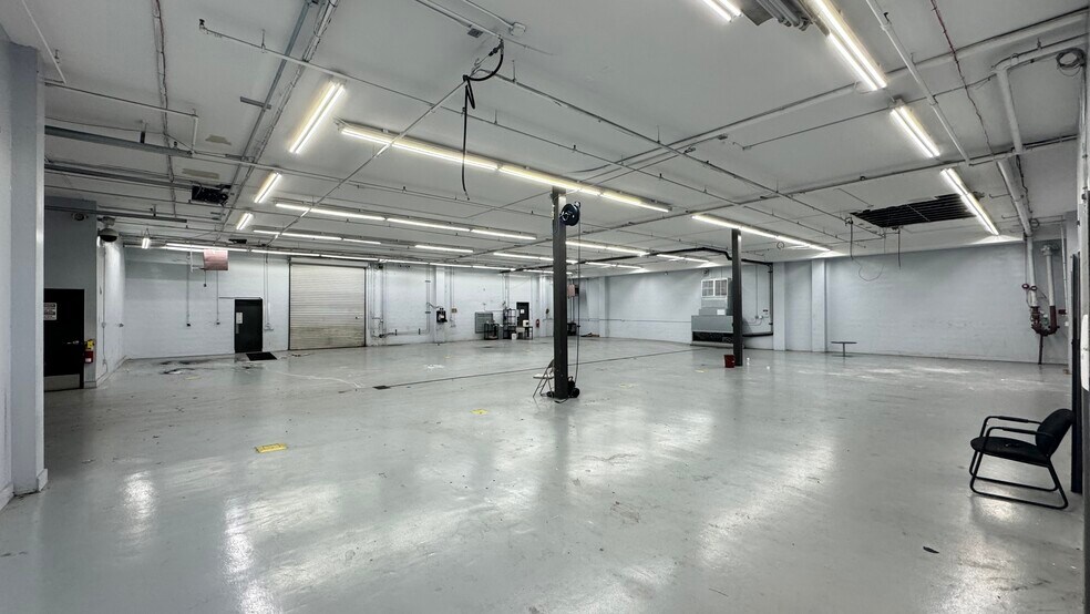 More Photos Of 1431 Cobb Pky SE, Marietta Auto Dealership For Sale