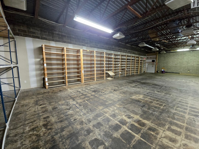 More Photos Of 100 N Railroad Ave, Wyoming General Retail For Lease