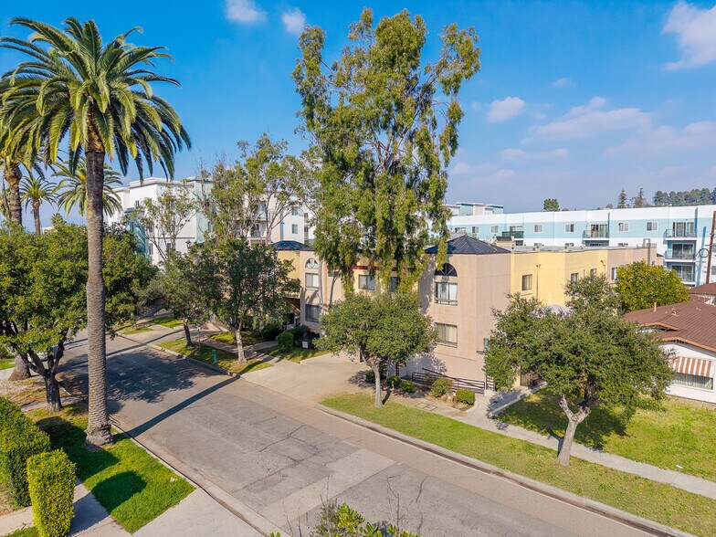 More Photos Of 1818-1826 Vassar St, Glendale Apartments For Sale