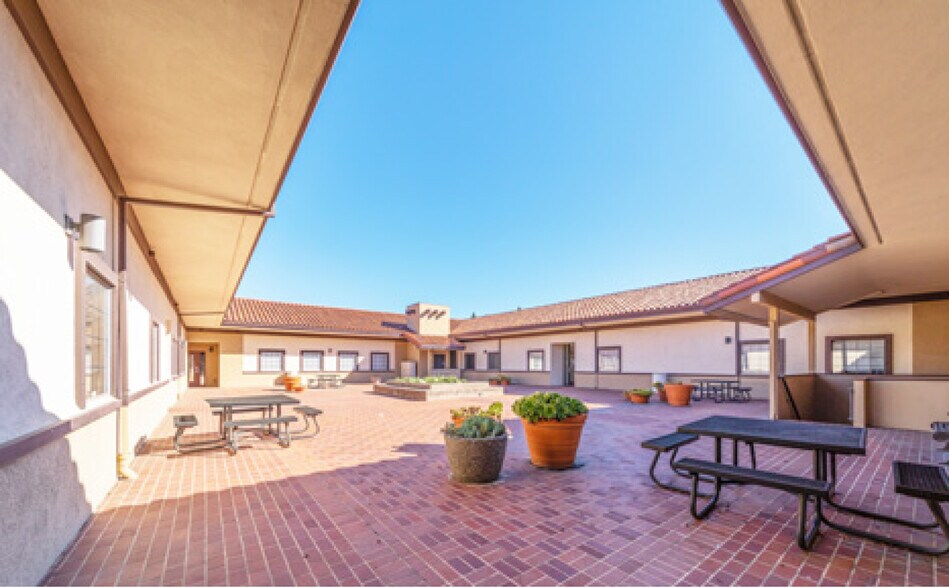 More Photos Of 1895 Mowry Ave, Fremont Medical For Sale