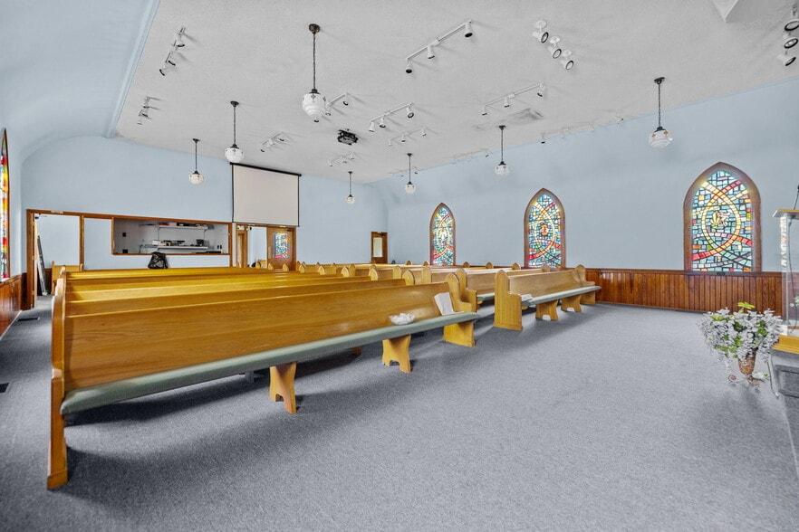 More Photos Of 405 Cherokee St, Kings Mountain Religious Facility For Sale