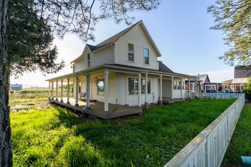 Primary Photo Of 7601 NW Milne Rd, Cornelius Winery Vineyard For Sale