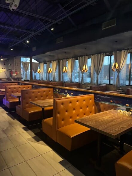 More Photos Of 2342 Shallowford Village Dr, Chattanooga Restaurant For Lease