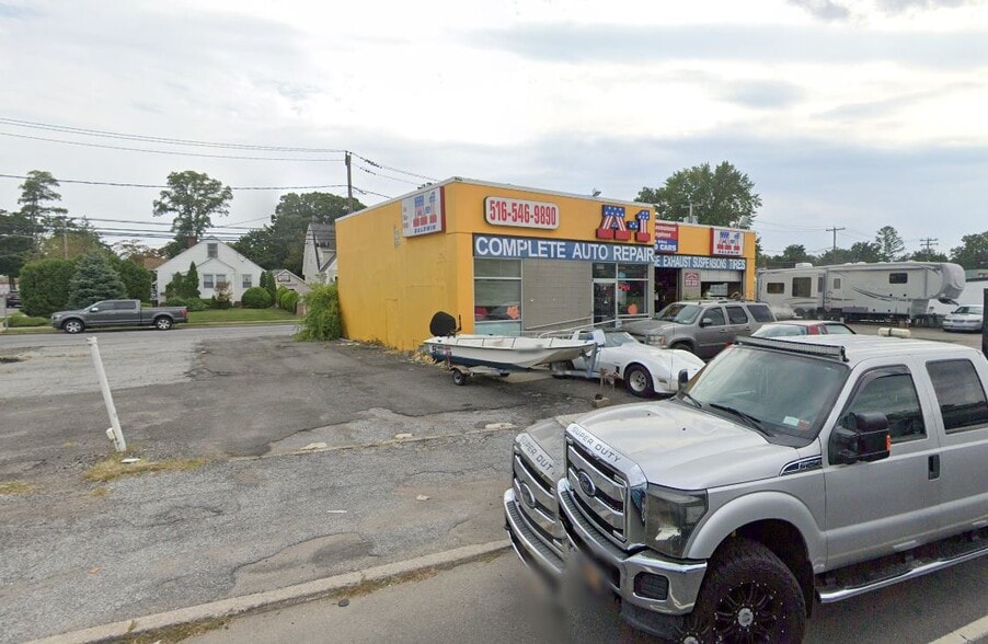153 Sunrise Hwy, Merrick, NY 11566 Auto Repair For Sale