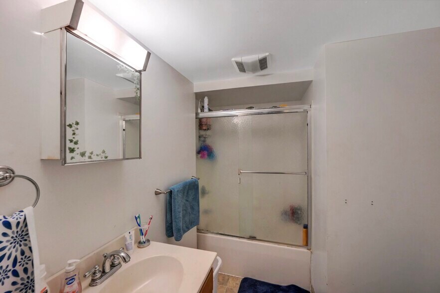 More Photos Of 535 Green Ridge St, Scranton Storefront Retail Residential For Sale