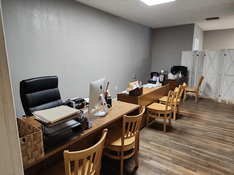 More Photos Of 142-144 N K St, Tulare Restaurant For Sale