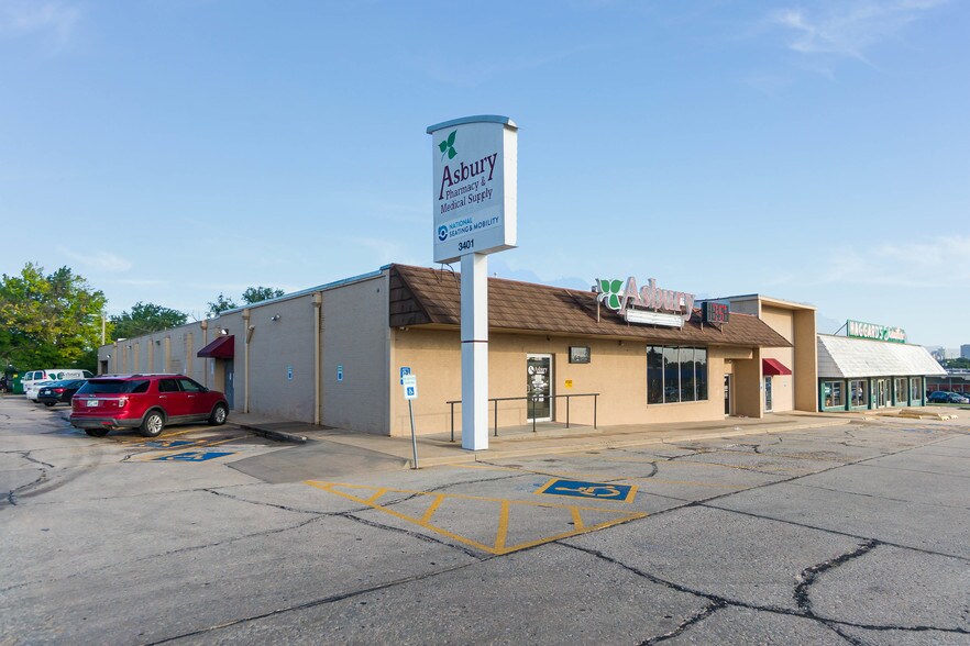 More Photos Of 3401 N May Ave, Oklahoma City Storefront For Sale