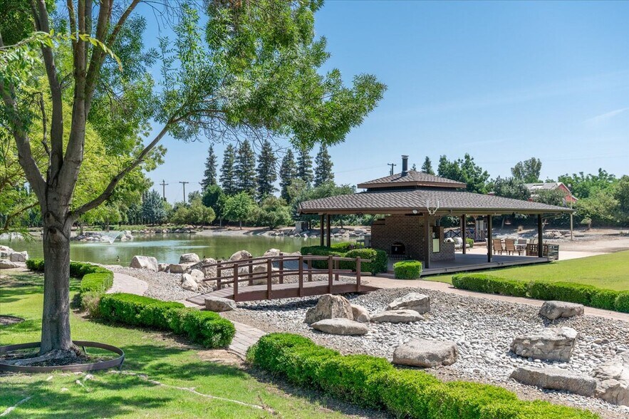 More Photos Of 13715 E Nebraska Ave, Kingsburg Land For Sale