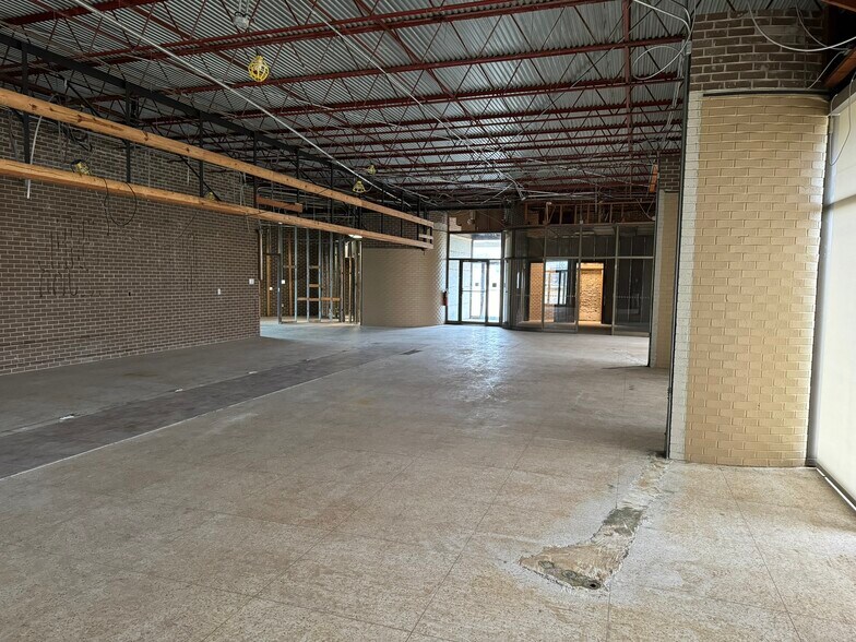 More Photos Of 5977 W Park Ave, Houma Bank For Sale