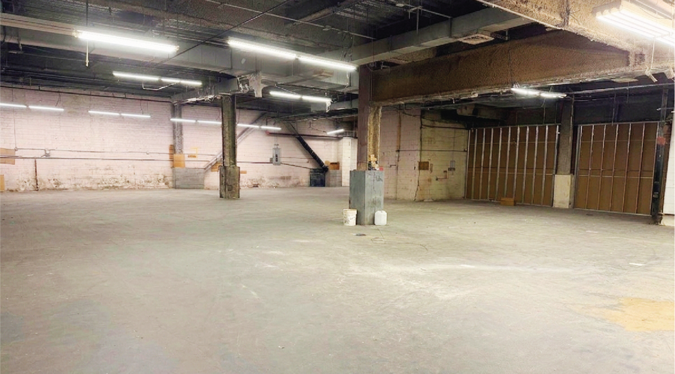 More Photos Of 214 44th St, Brooklyn Manufacturing For Lease