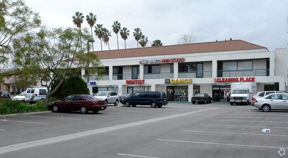 Primary Photo Of 1315 Fair Oaks Ave, South Pasadena Unknown For Lease