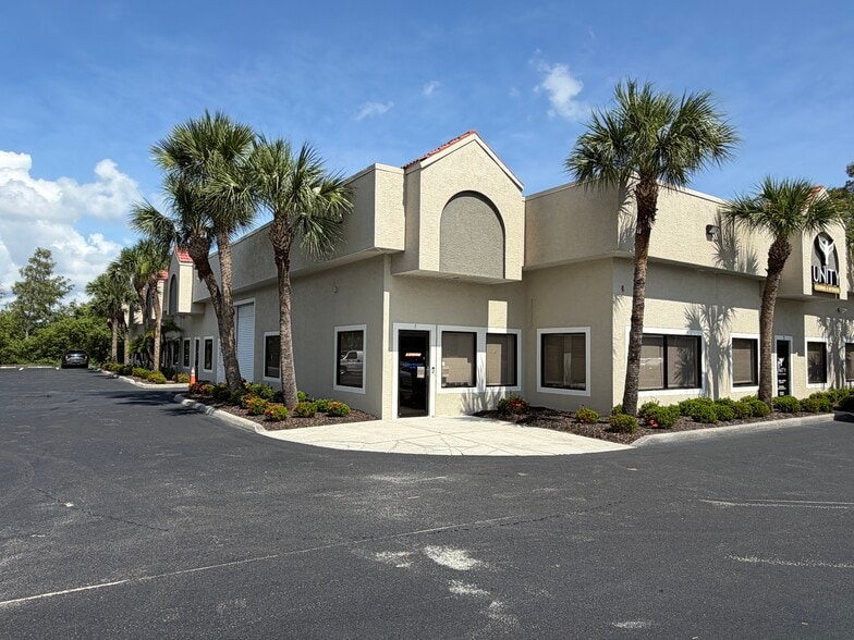 More Photos Of 13750 Treeline Ave S, Fort Myers Light Manufacturing For Lease