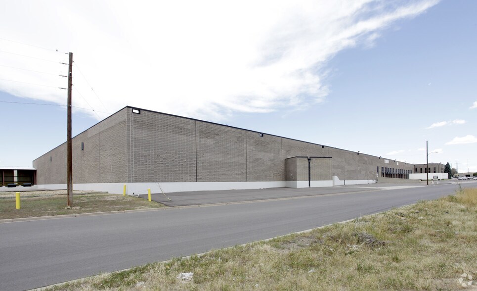 More Photos Of 13331-13333 E 37th Ave, Denver Warehouse For Lease