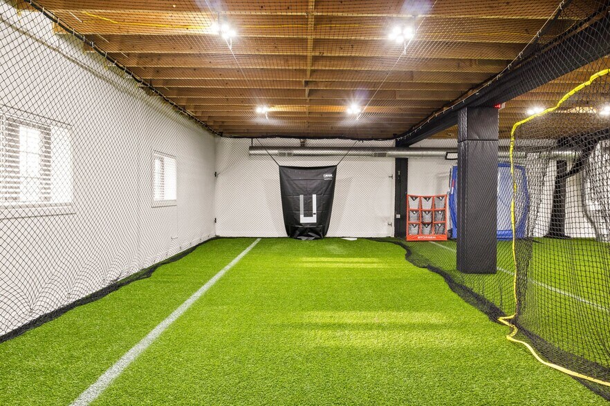 More Photos Of 248R NY-31, Macedon Sports And Entertainment For Sale