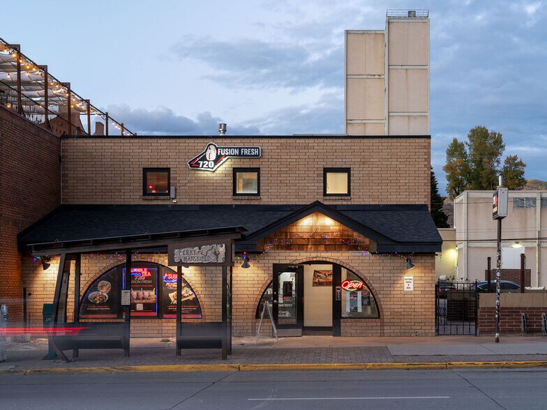 More Photos Of 720 Lincoln Ave, Steamboat Springs Restaurant For Sale