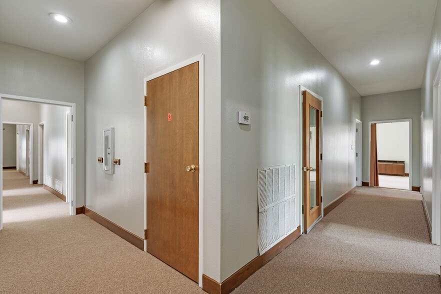 More Photos Of 1501 Brook Ave, Wichita Falls Medical For Sale