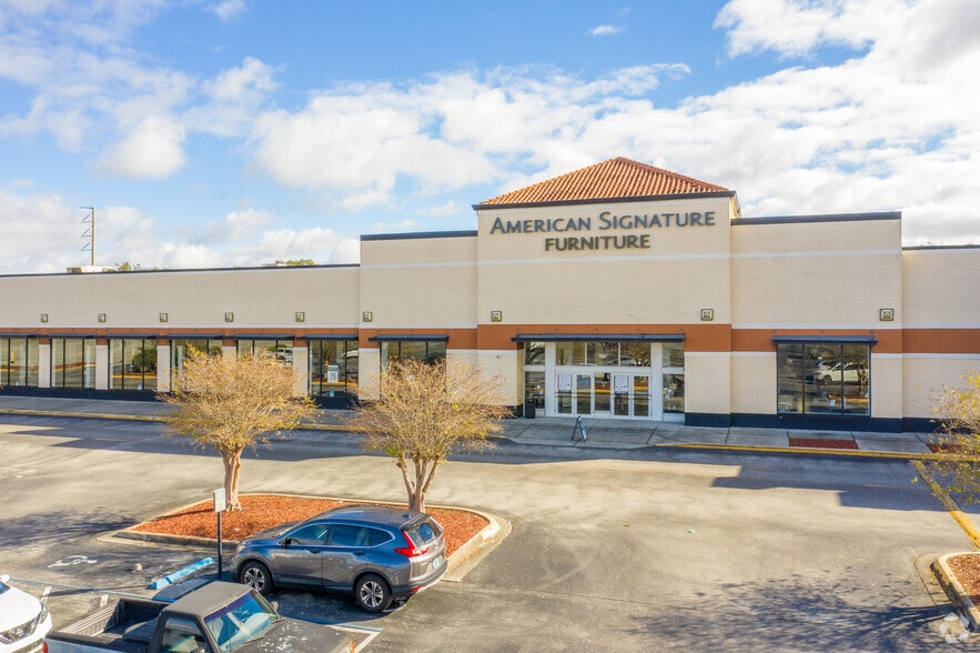 More Photos Of 730 Sand Lake Rd, Orlando Storefront For Lease