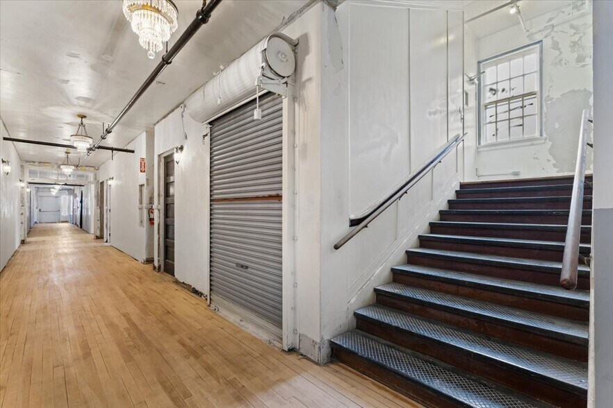 More Photos Of 99 Sather Field Rd, Silverton Lodge Meeting Hall For Sale