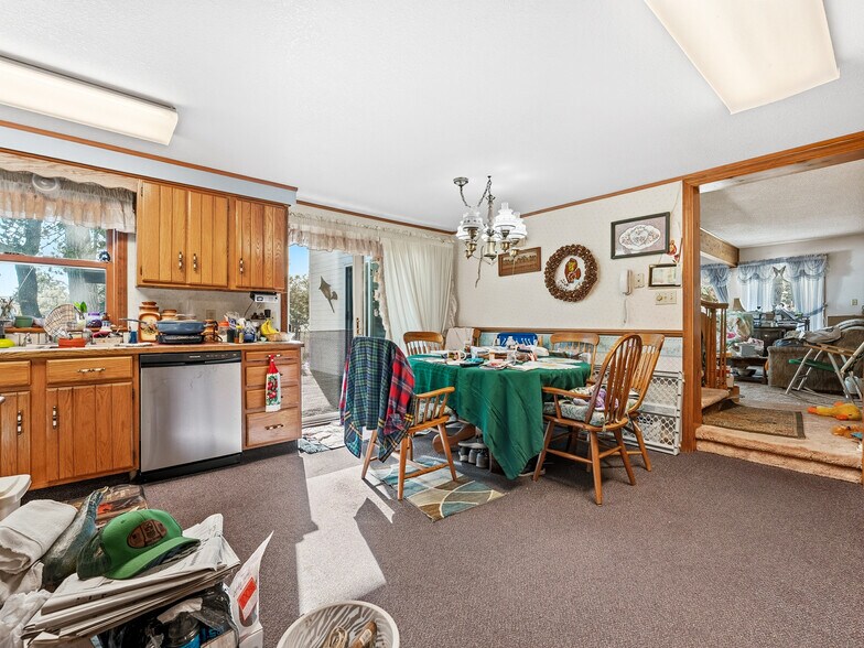 More Photos Of 1024 S I 75 Business Loop, Grayling Hotel For Sale