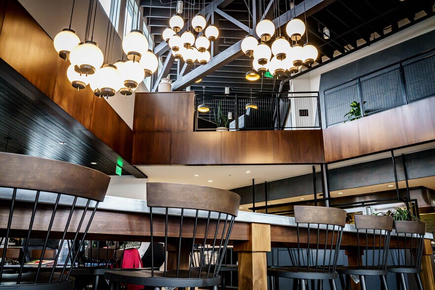 More Photos Of 925 Washington Blvd, Baltimore Restaurant For Sale