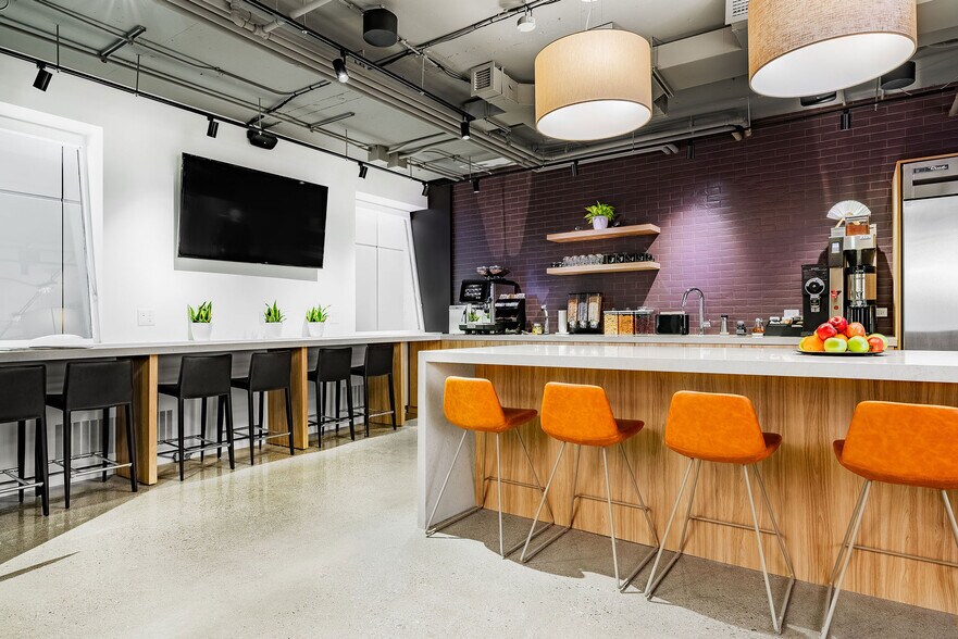 More Photos Of 222-230 Queen St, Ottawa Coworking Space