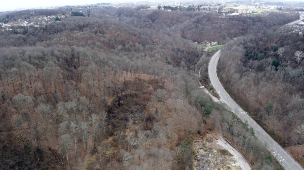 More Photos Of University Blvd, Coraopolis Land For Sale