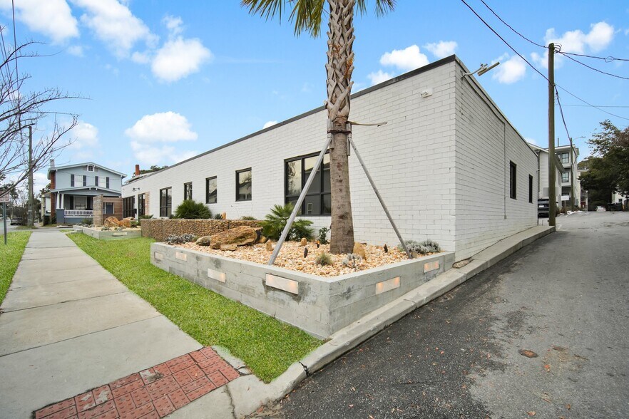 More Photos Of 1711 Price St, Savannah Office For Lease