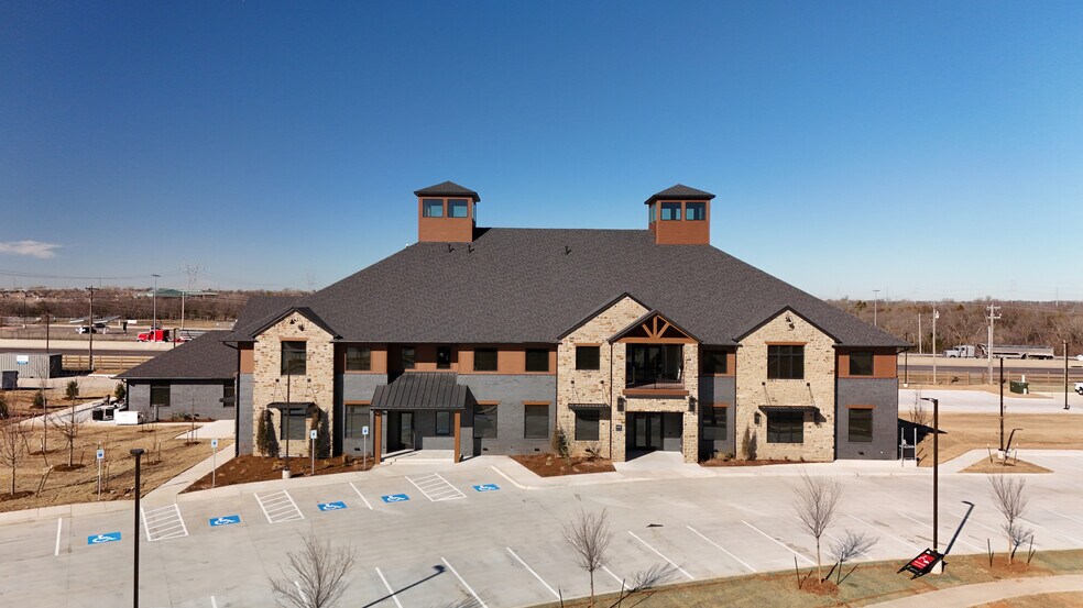 Primary Photo Of 4240 28th Ave NW, Norman Office For Sale
