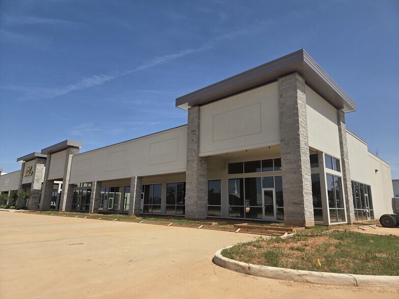 More Photos Of 680 N FM 3083 Rd W, Conroe Unknown For Lease